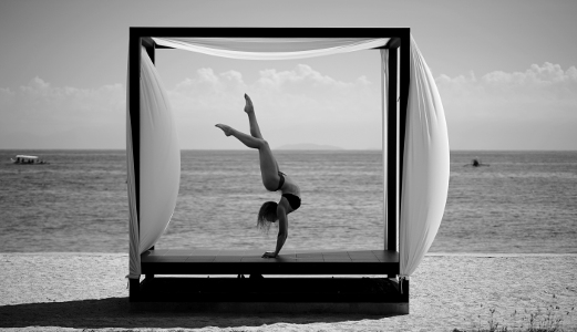 Handstand
